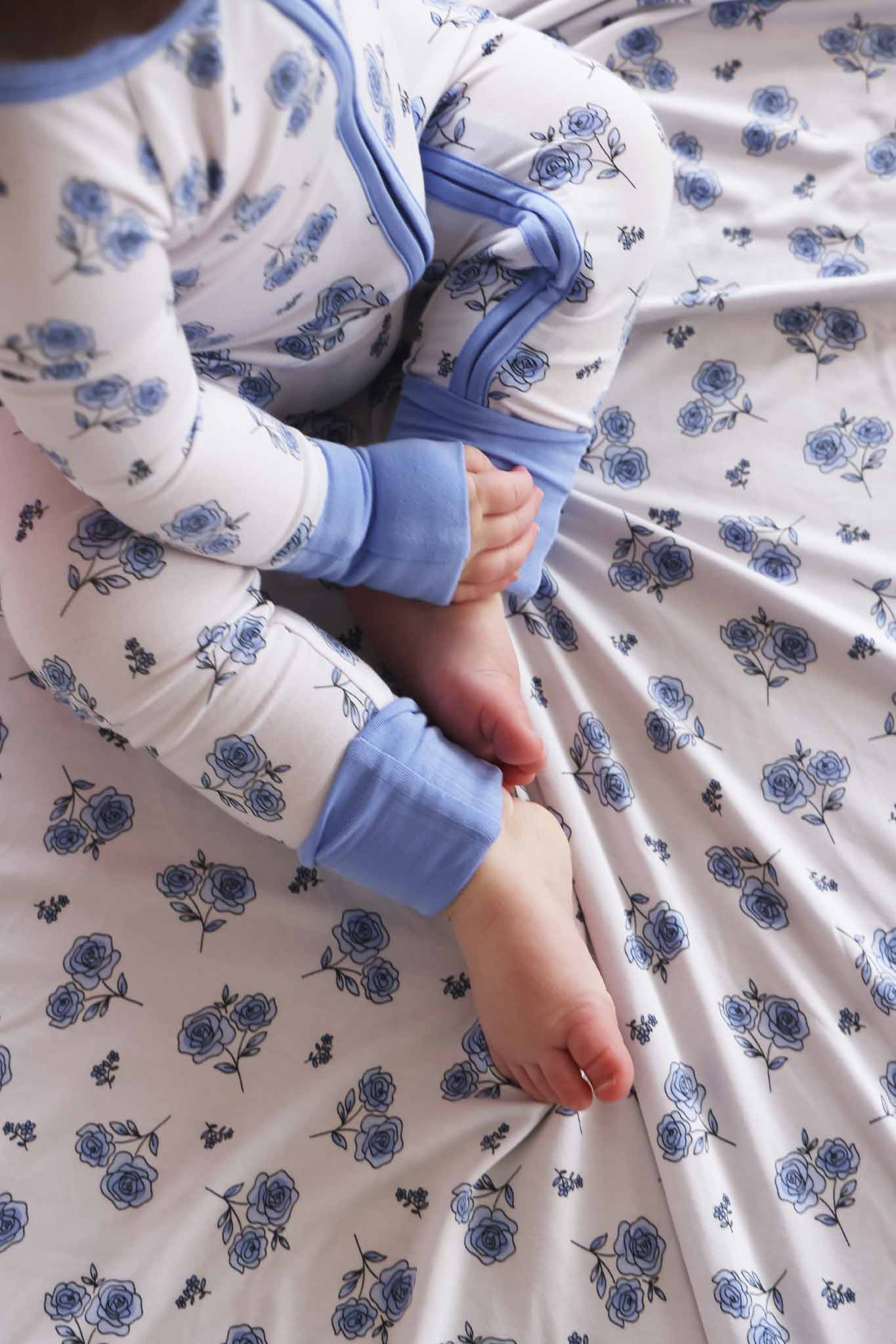 Sapphire Garden Double Sided Bamboo Blanket