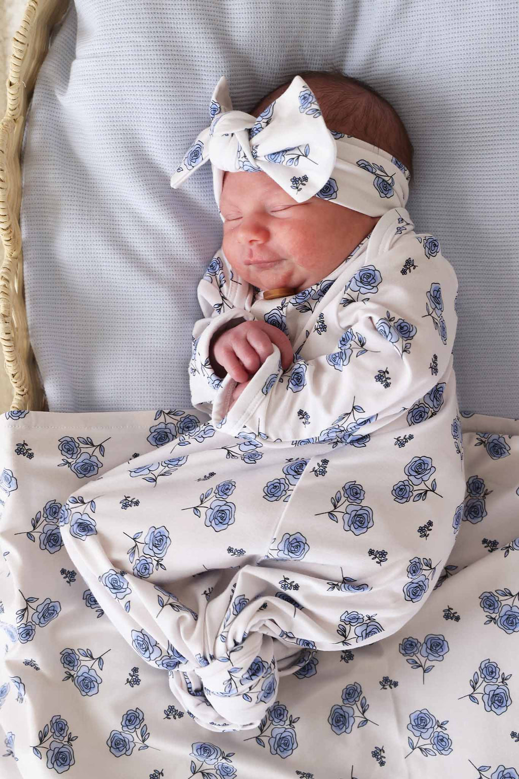 Sapphire Garden Knit Large Bow Headwrap